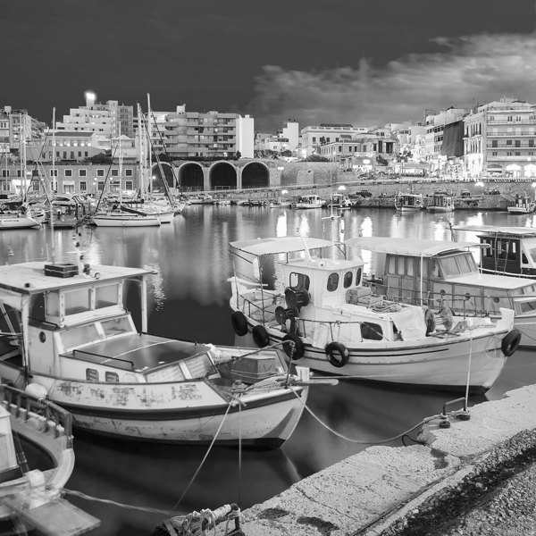 Black and white photo of the Heraklion old harbour